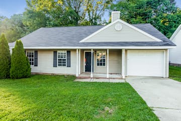 5804 Silver Eagle Dr Charlotte, NC 28214